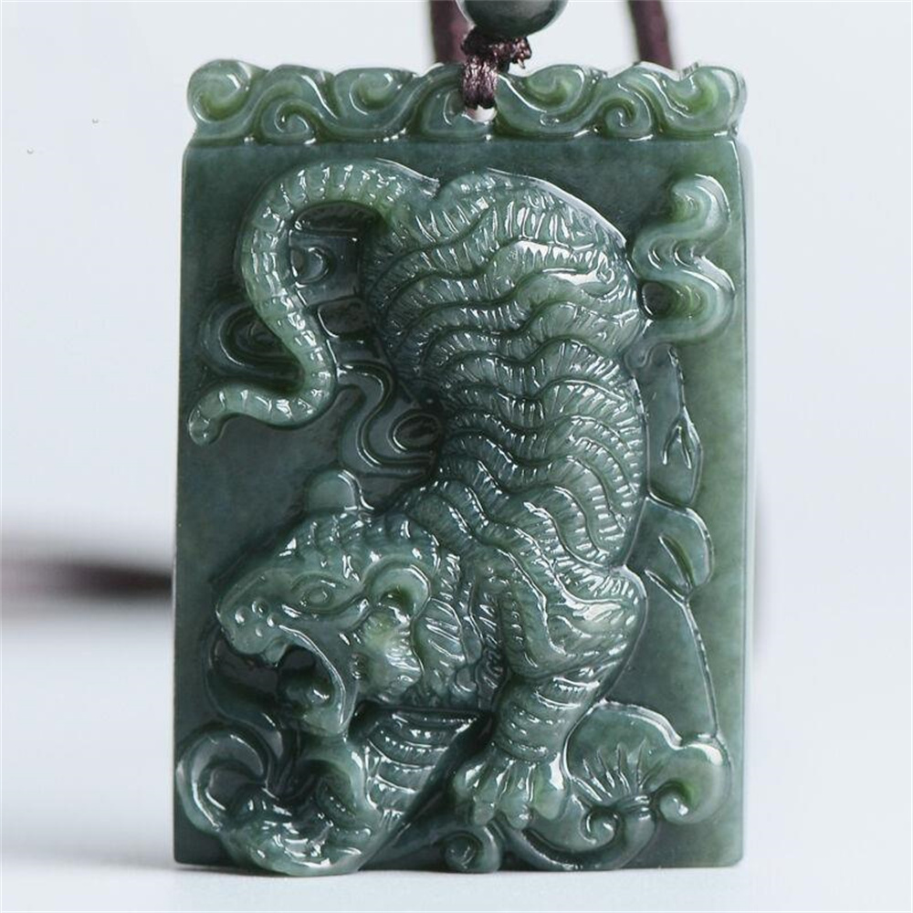 Vintage Things Collection - Natural verde escuro hetian jade esculpido
