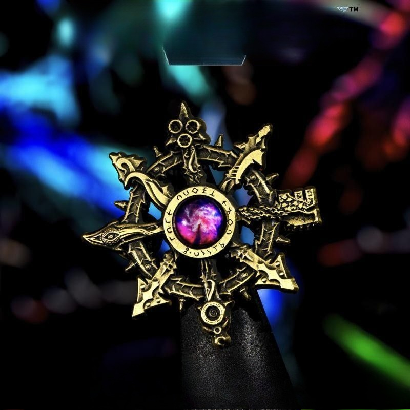 Broche de Metal Gótico Vintage - Vintage Collectible Pins avaliação e preço