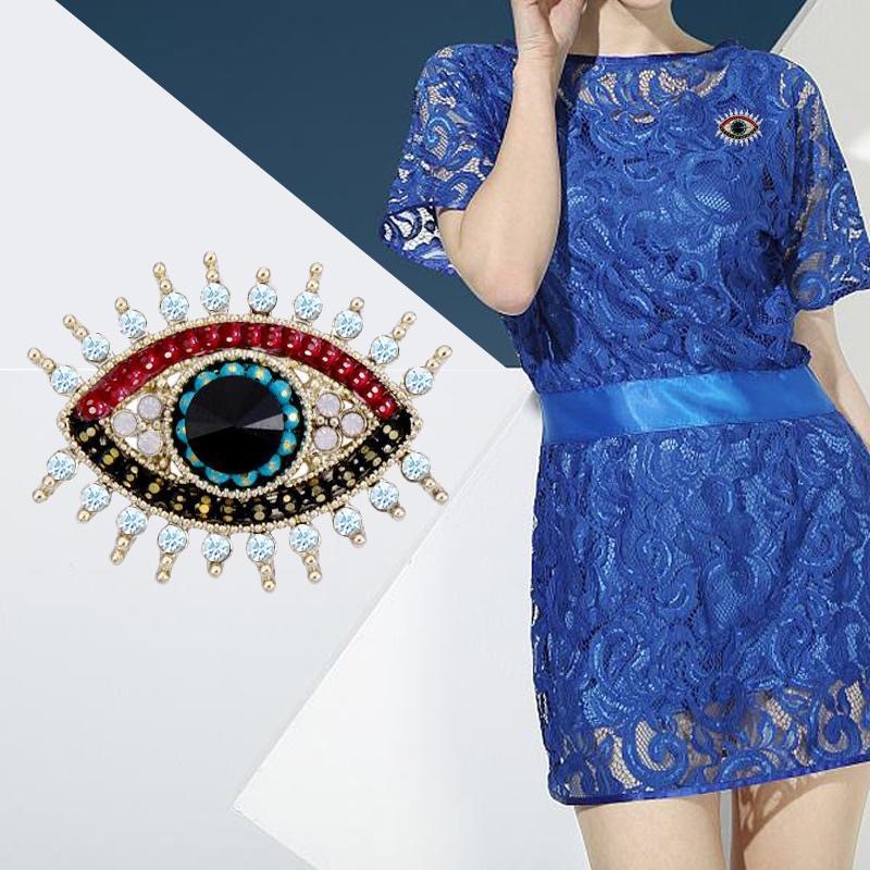 Crachás de mau olhado azul vin - Vintage Collectible Pins avaliação e preço